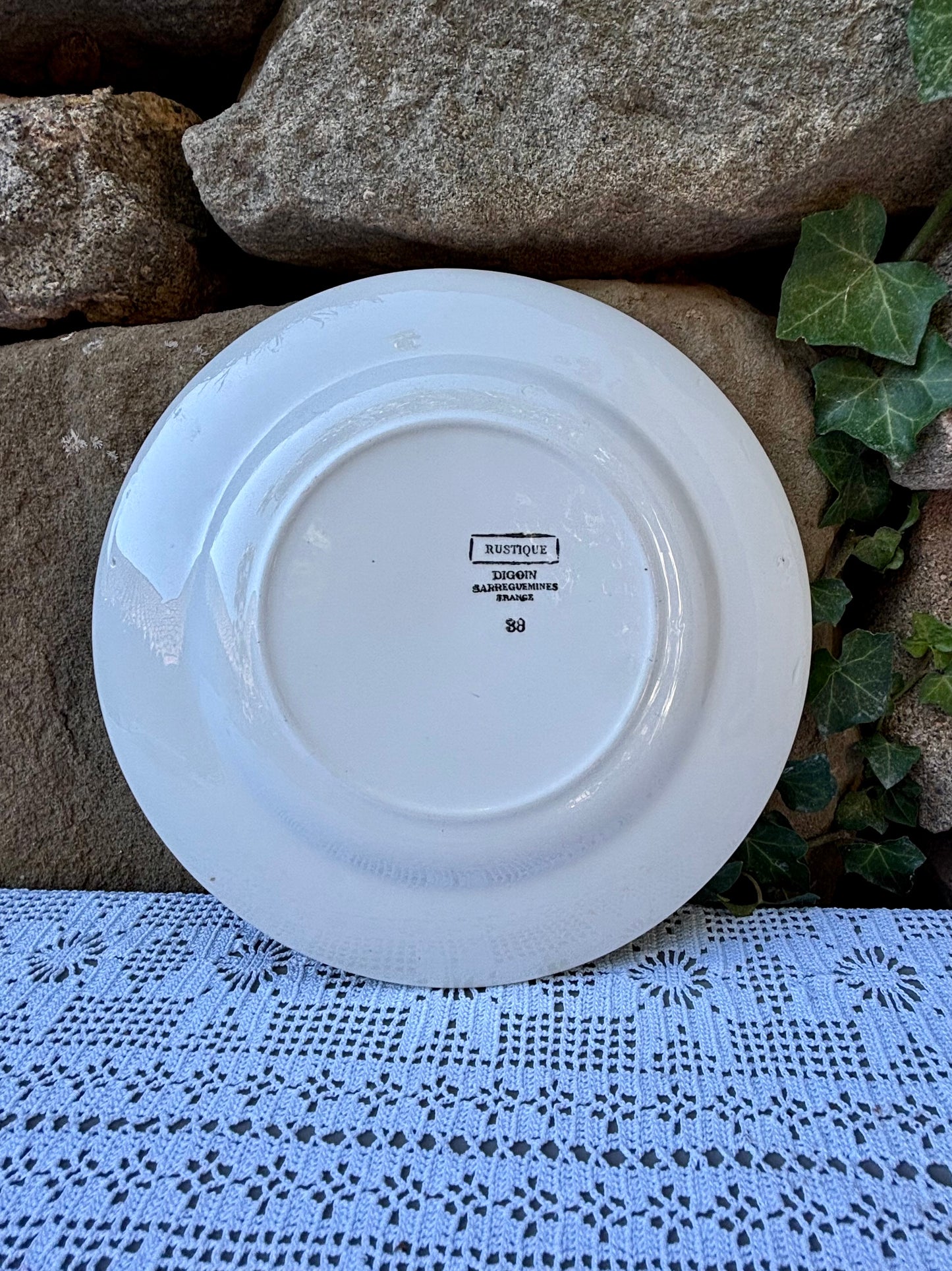 Assiette Digoin Sarreguemines modèle Rustique