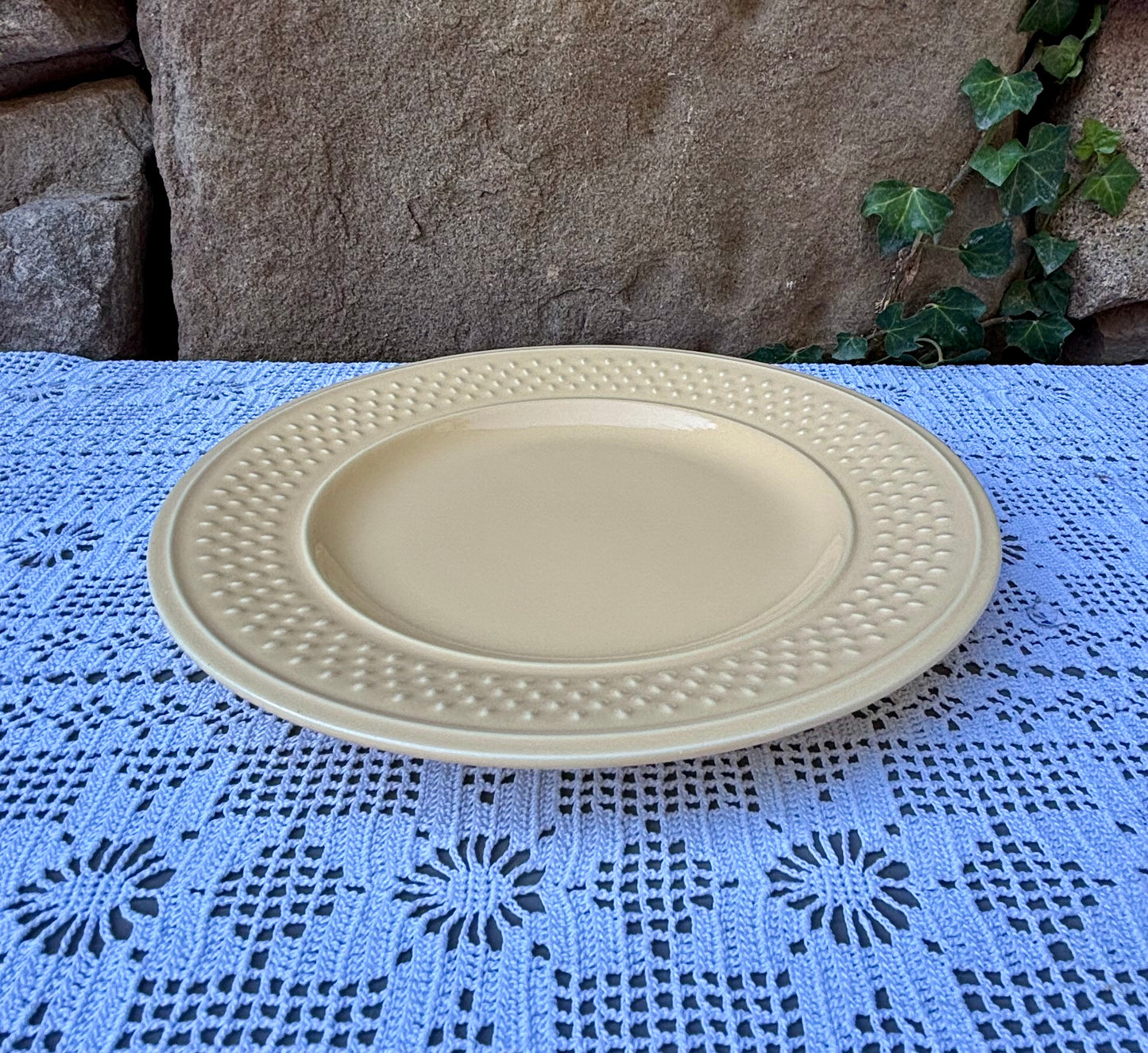 Assiette Geneviève Lethu