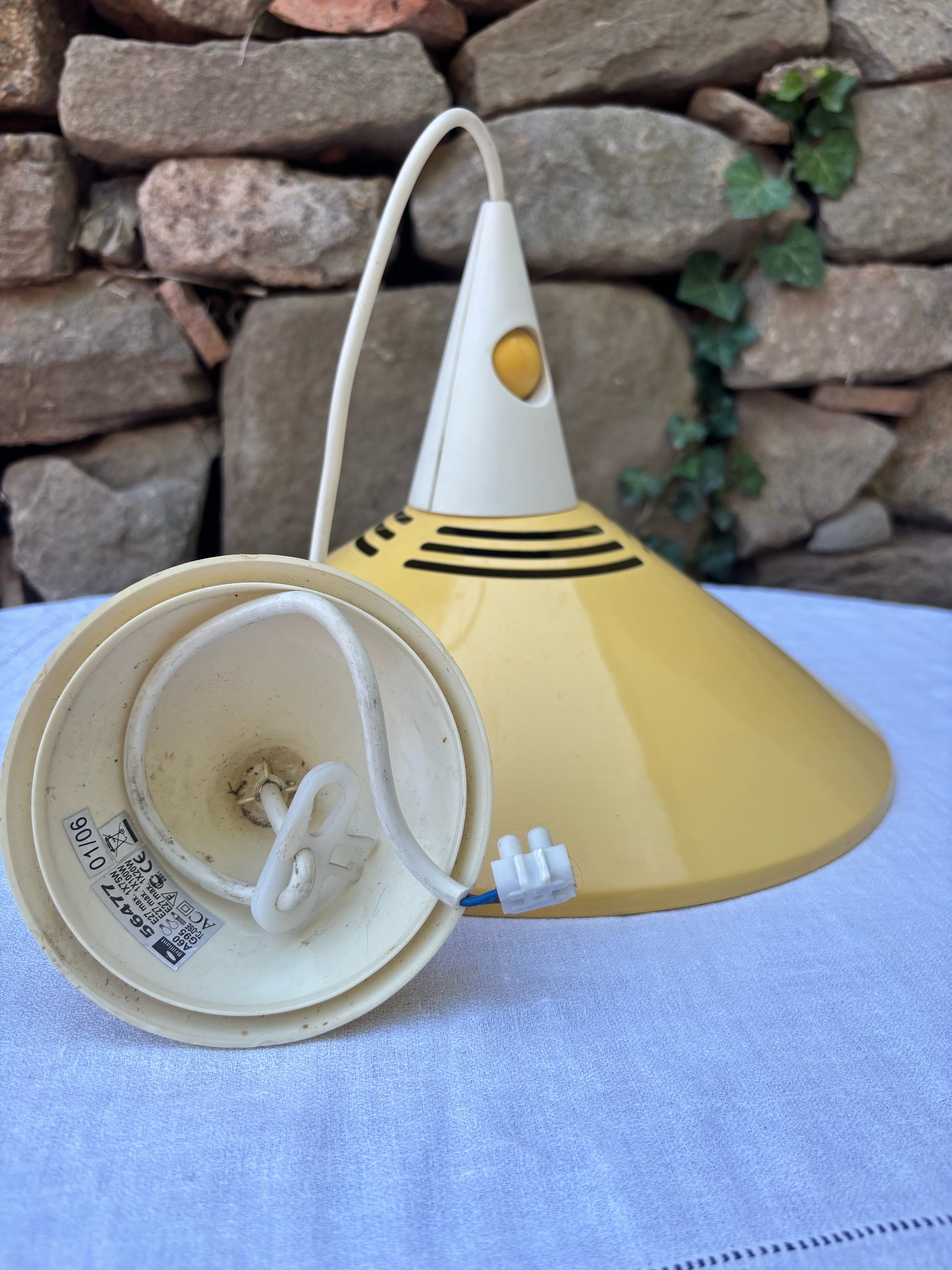 Suspension métal jaune 1980 câblage