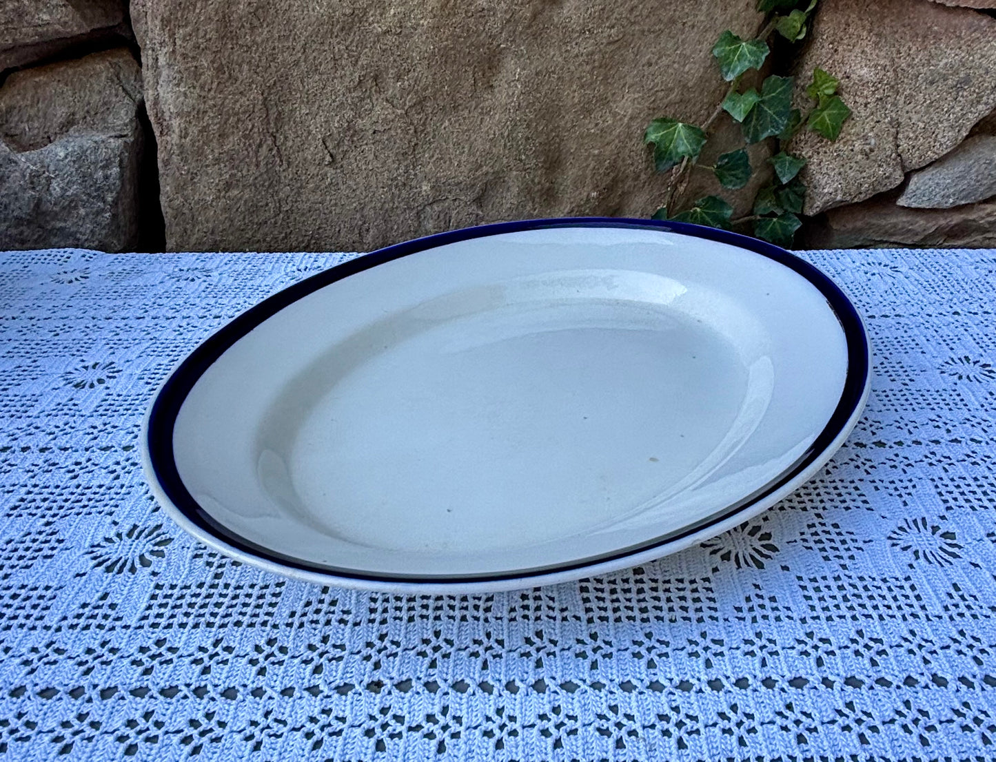 Ravier Bovey Pottery & Co