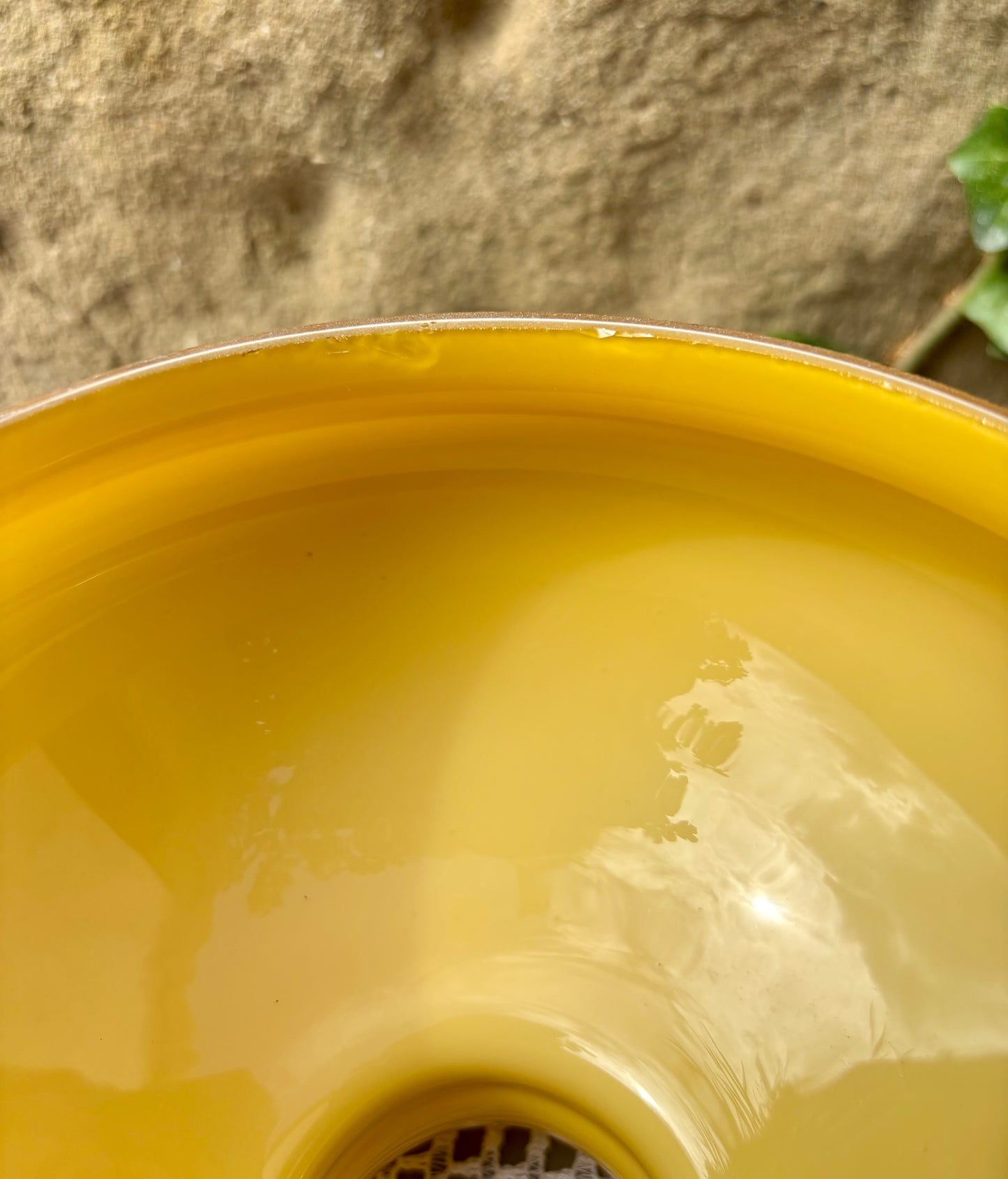 Abat-jour en verre jaune