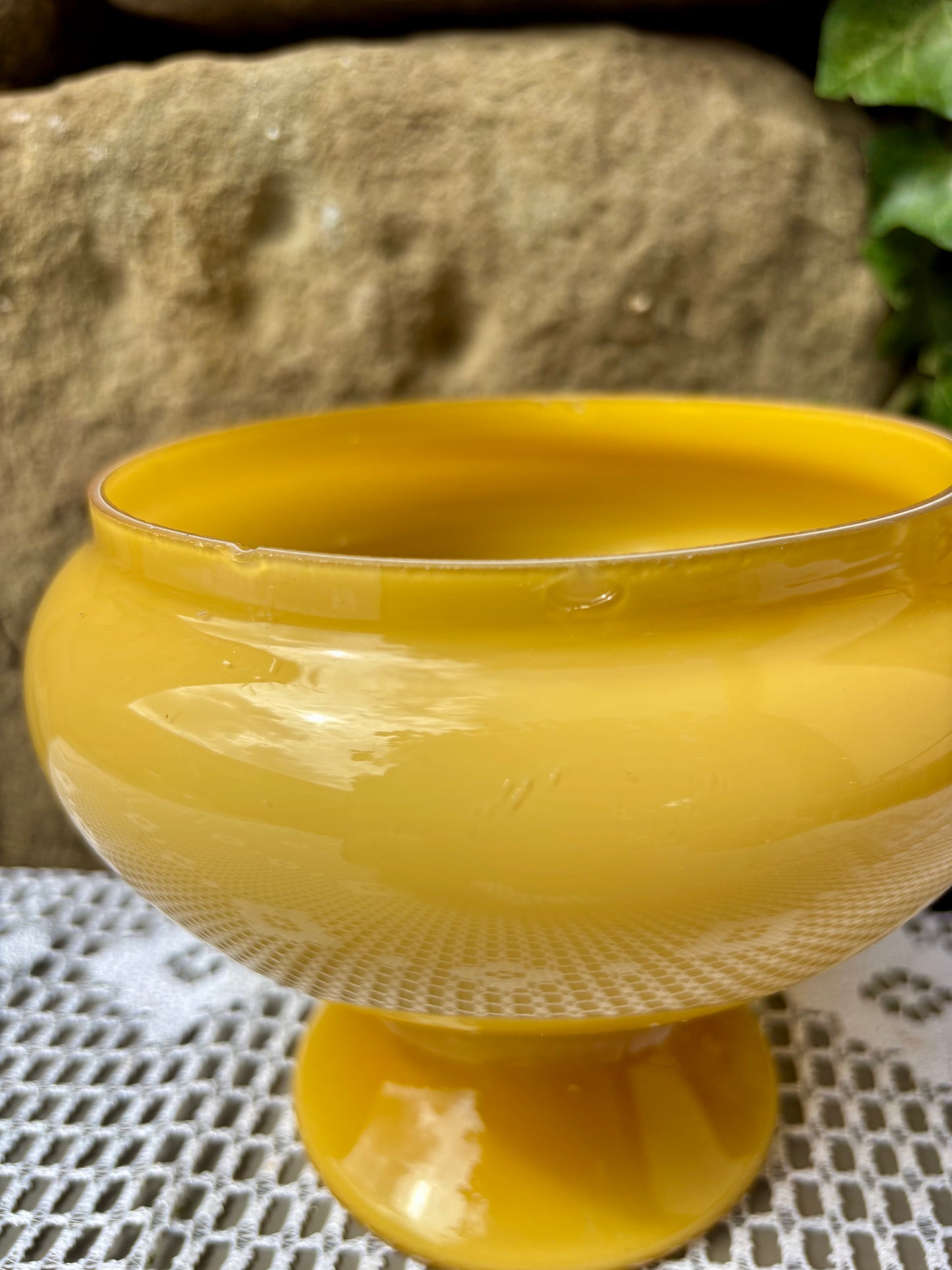 Abat-jour en verre jaune