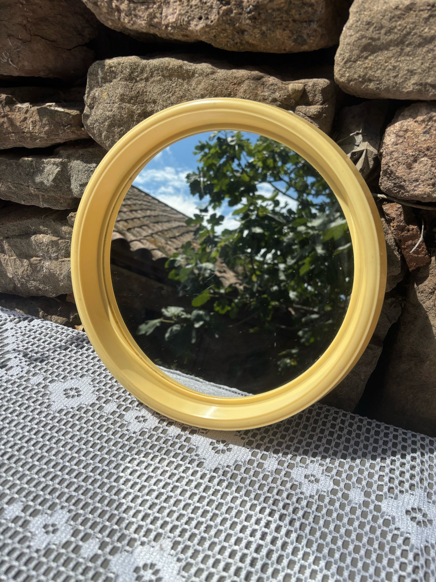 miroir mural  rond jaune pastel années 70