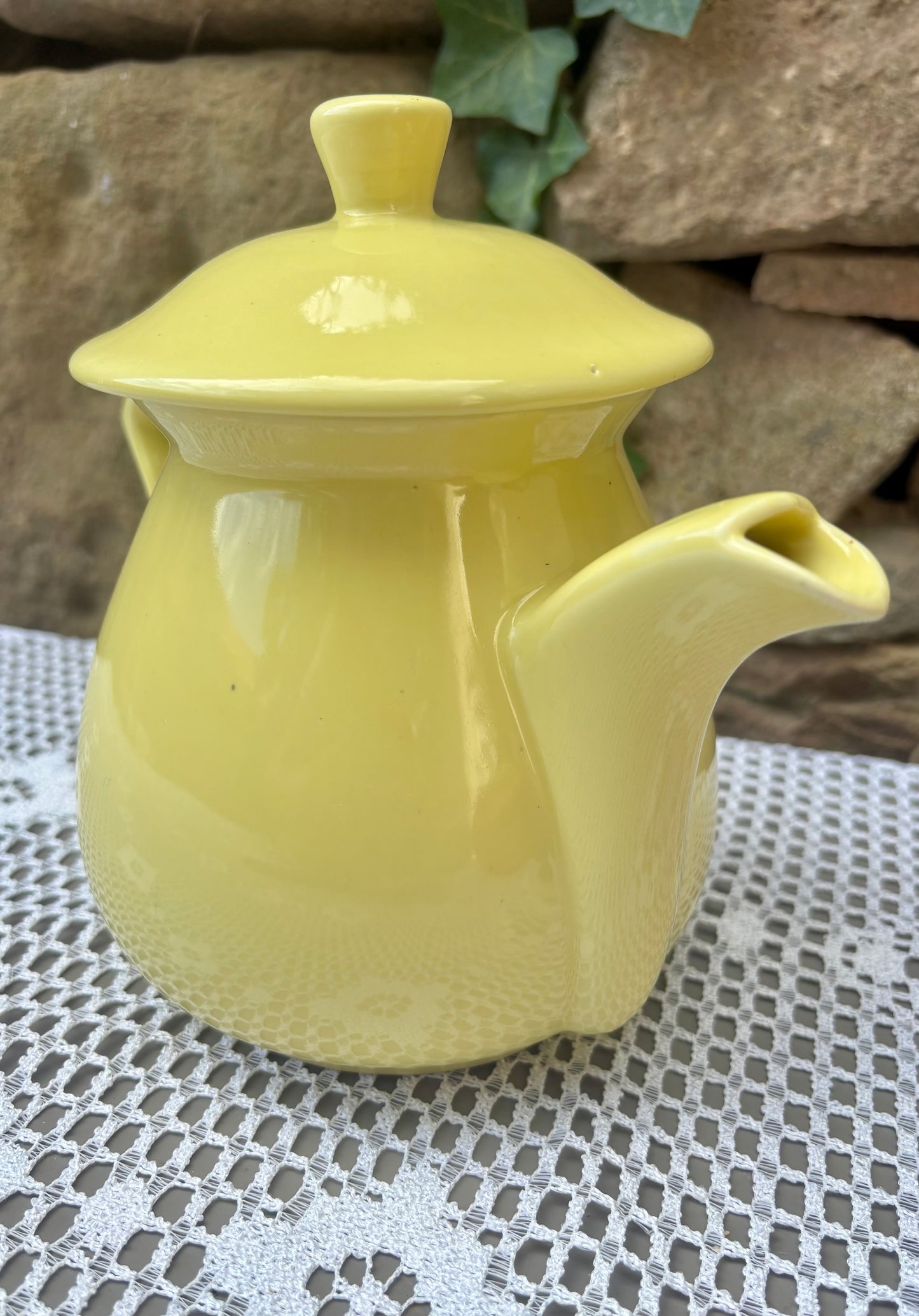 theiere jaune style rio 1960 bec verseur