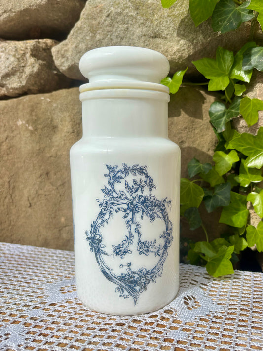 Pot en verre d’opale