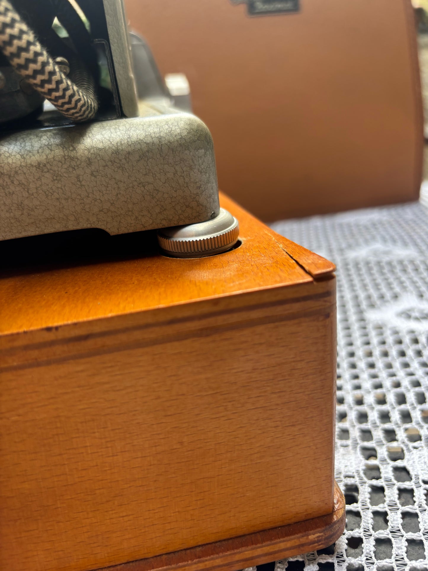 Projecteur diapositives Paximat 1950 socle bois