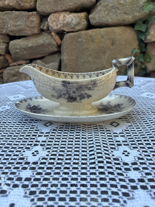 Saucière Sarreguemines modèle flore 1900 ivoire et noir