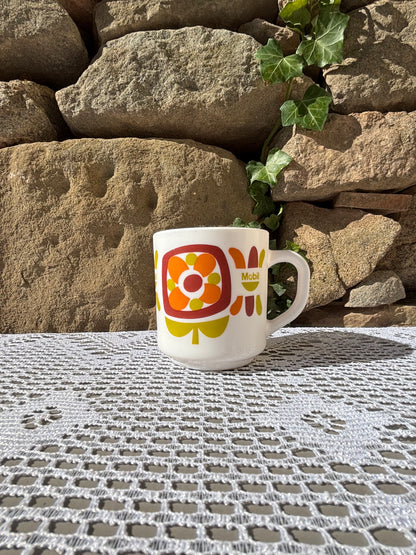 Tasse Arcopal modèle Mobil