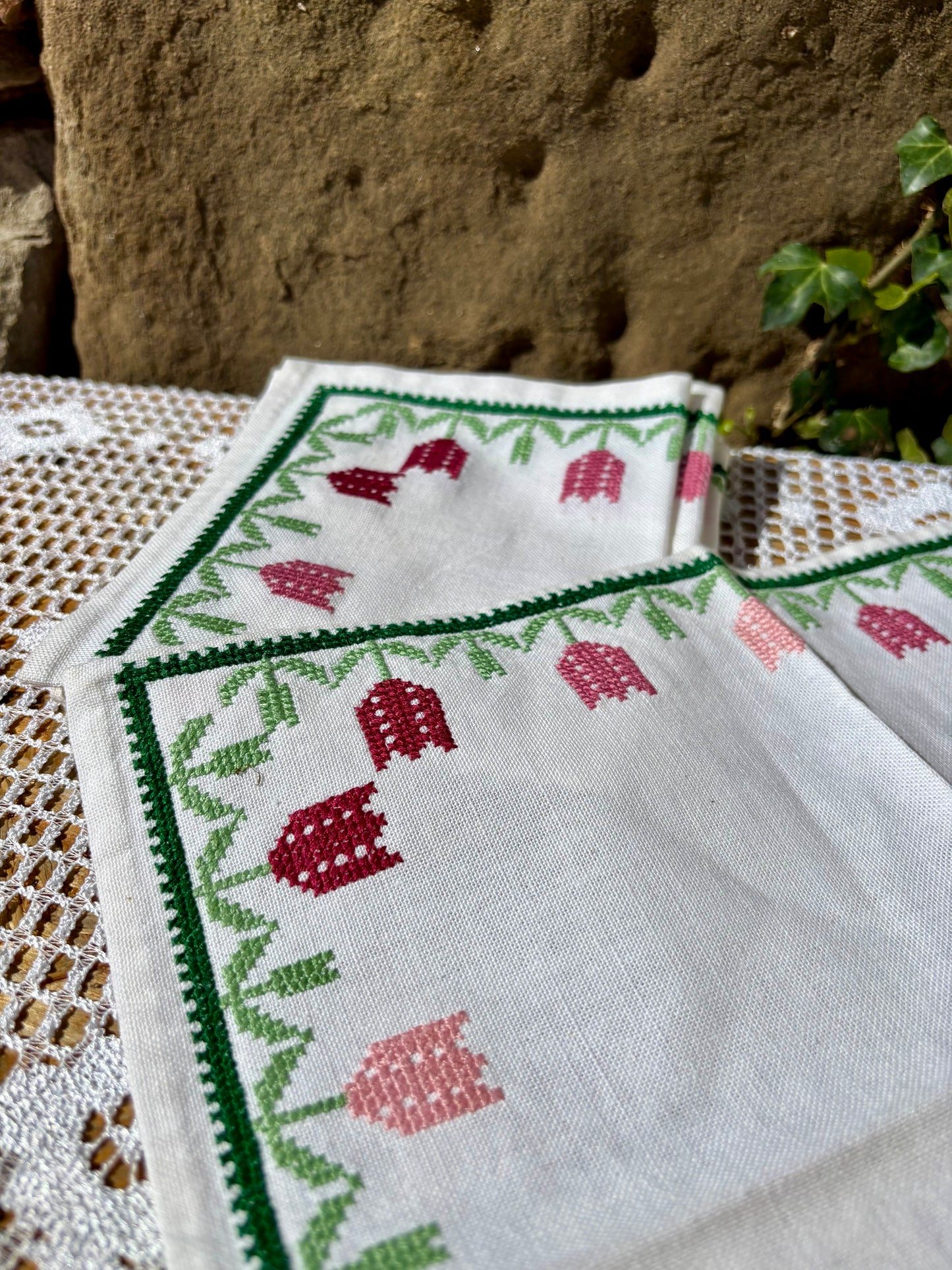 Serviettes de table brodées