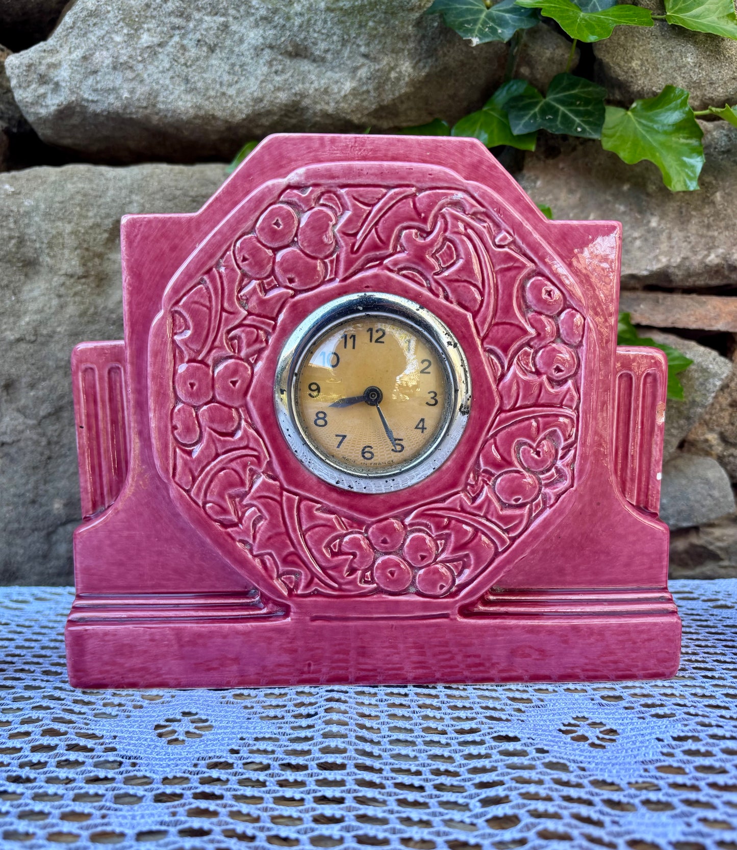 Pendule Digoin Sarreguemines rosé framboise