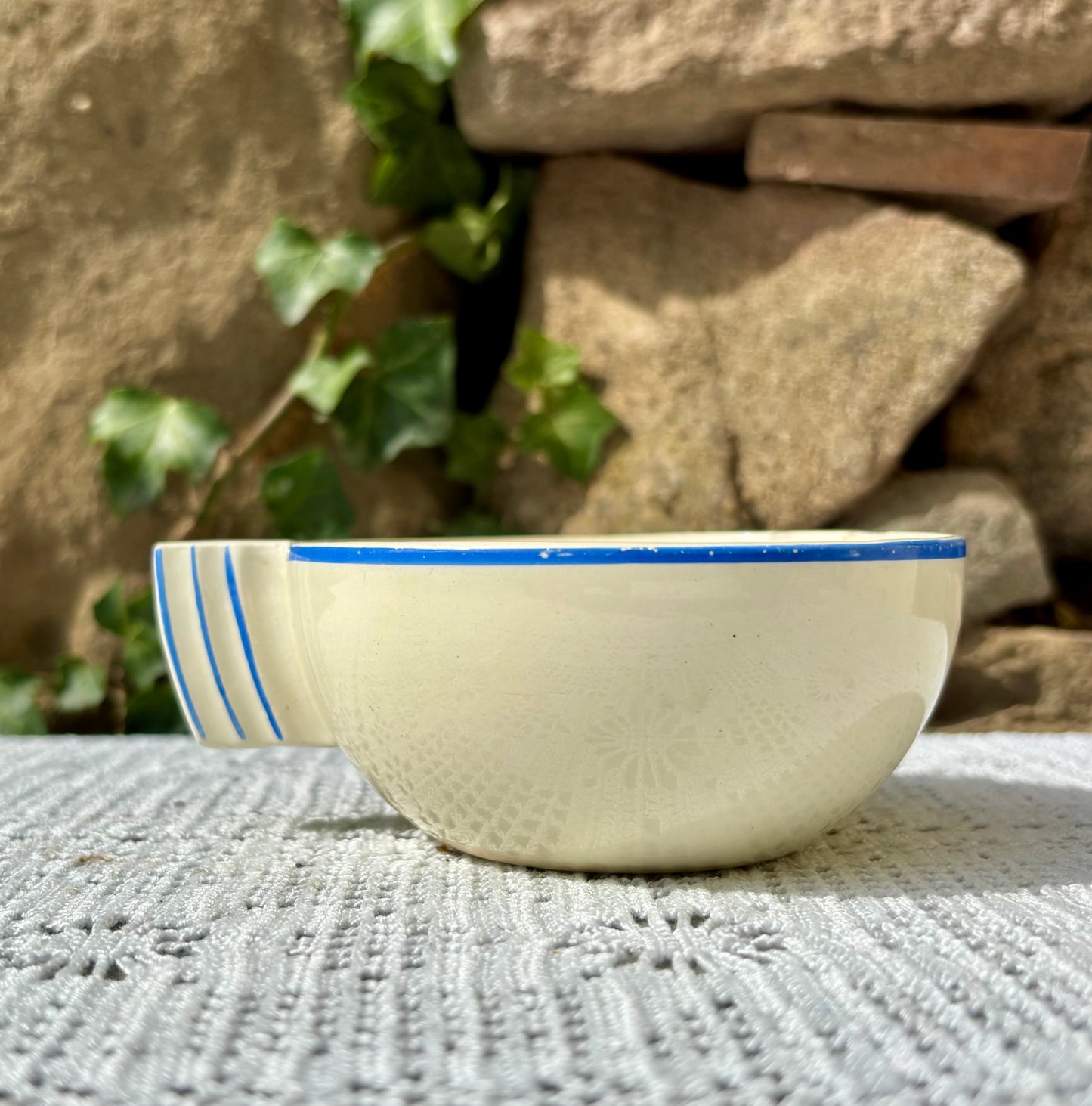 Tasse Badonviller décor ligne bleue