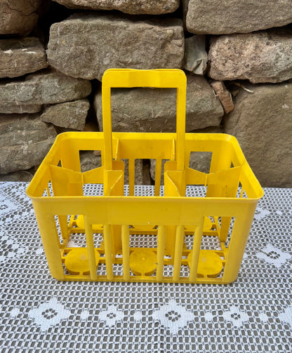 Porte bouteille plastique jaune