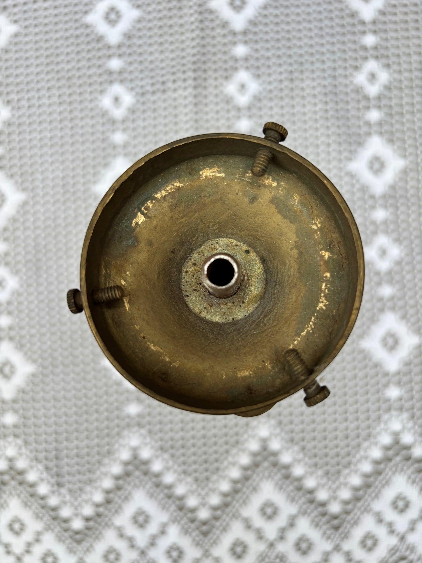 Pied lampe laiton 1930 1950 vue dessous