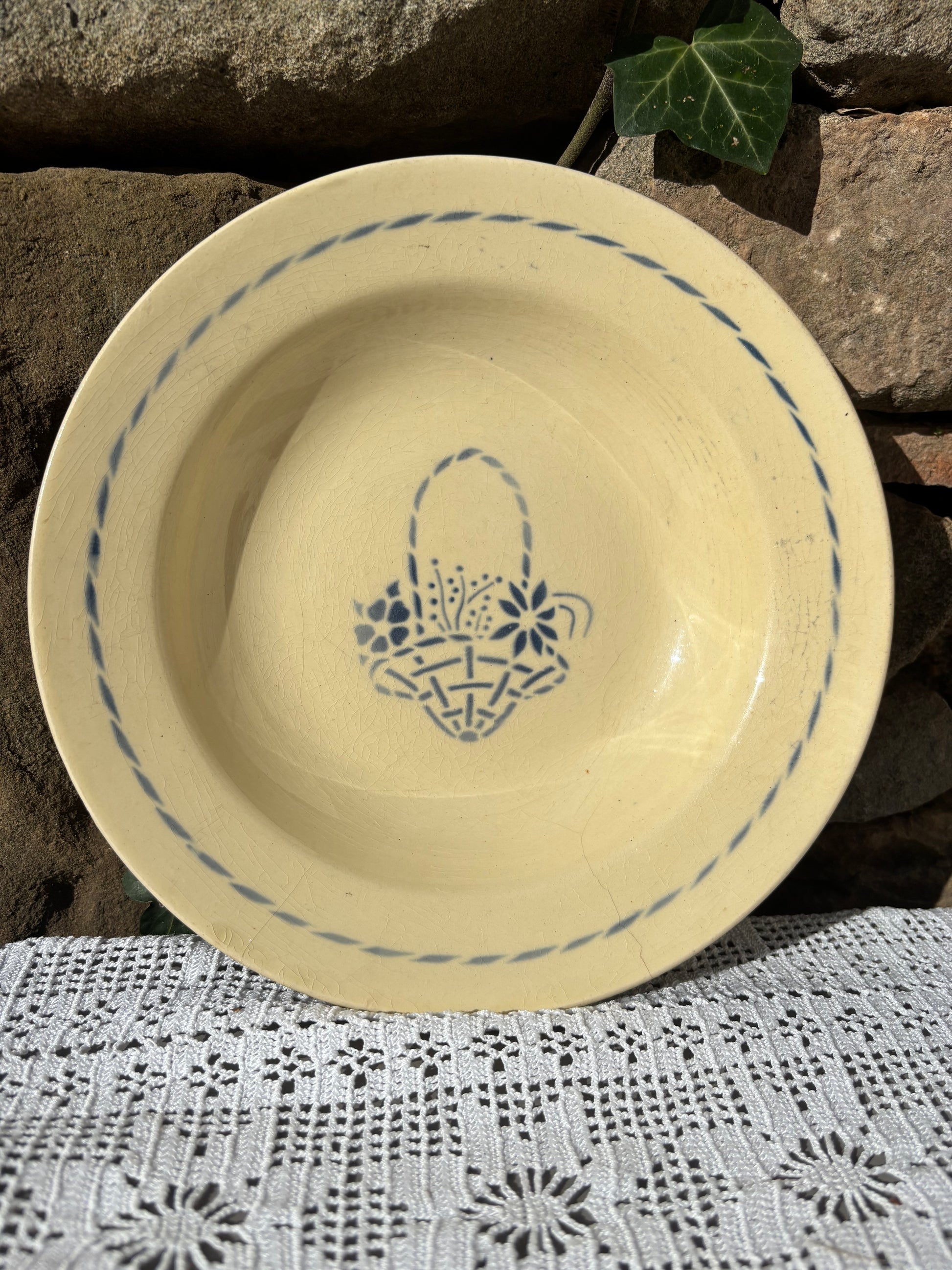 Assiette HBCM Creil et Montereau vintage modèle paradis 