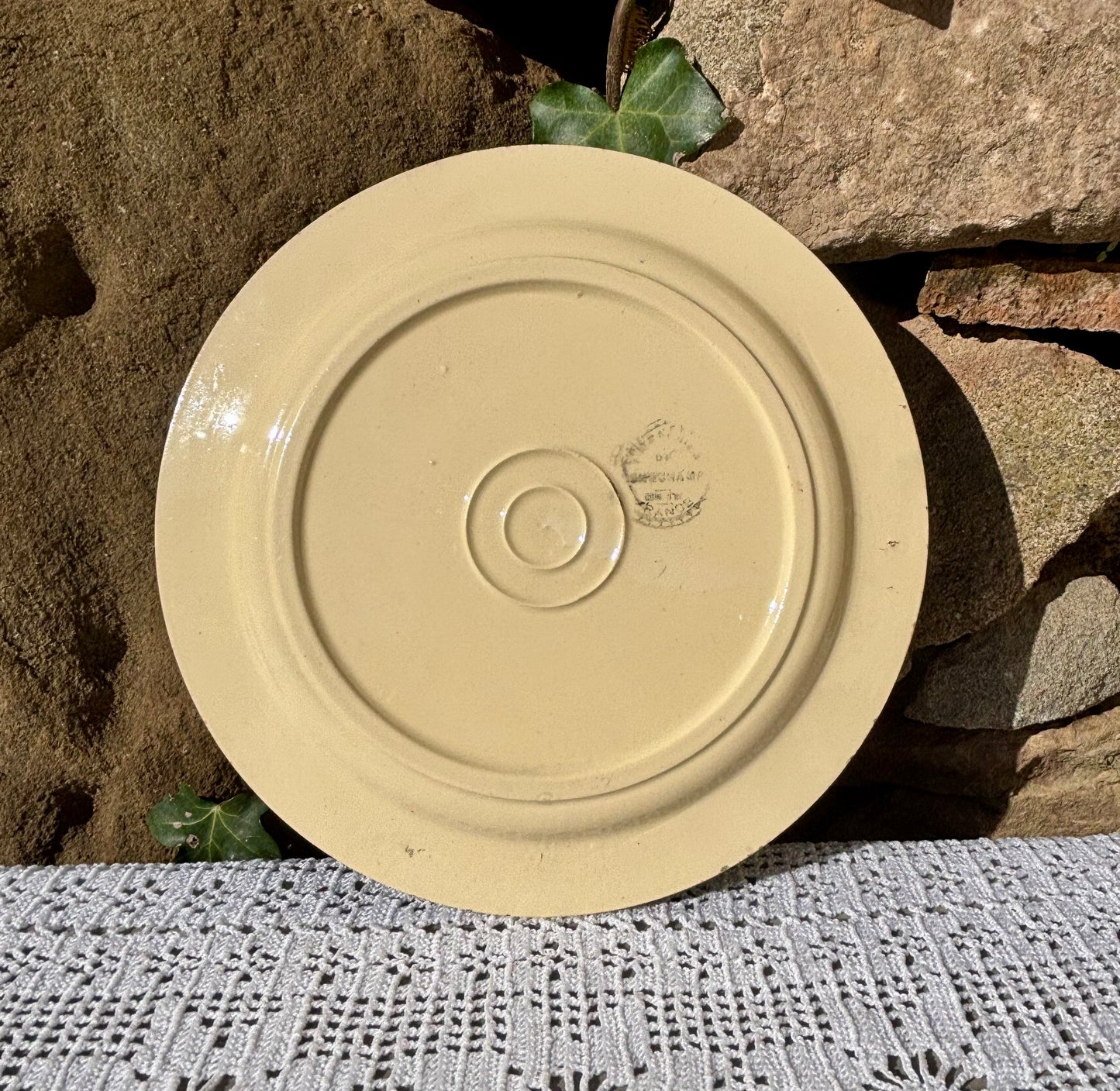 Assiette à dessert signature Longchamp 1940