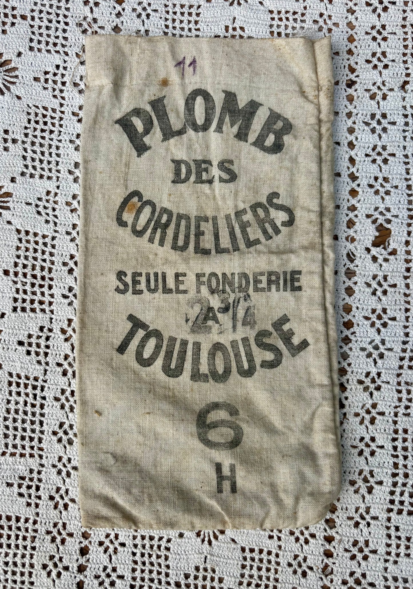 Petit sac en toile de jute