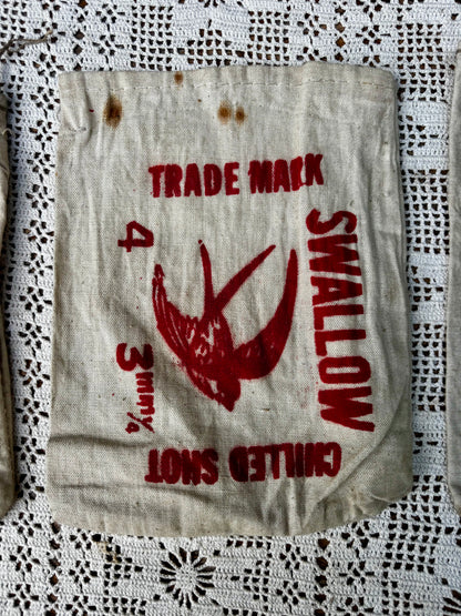 Petits sacs en toile de jute