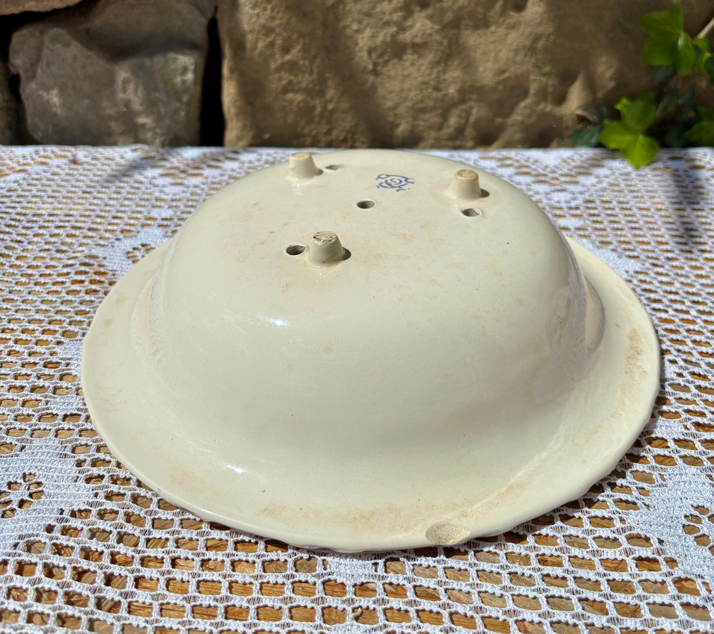 Plat égouttoir en barbotine Francesco Guarino