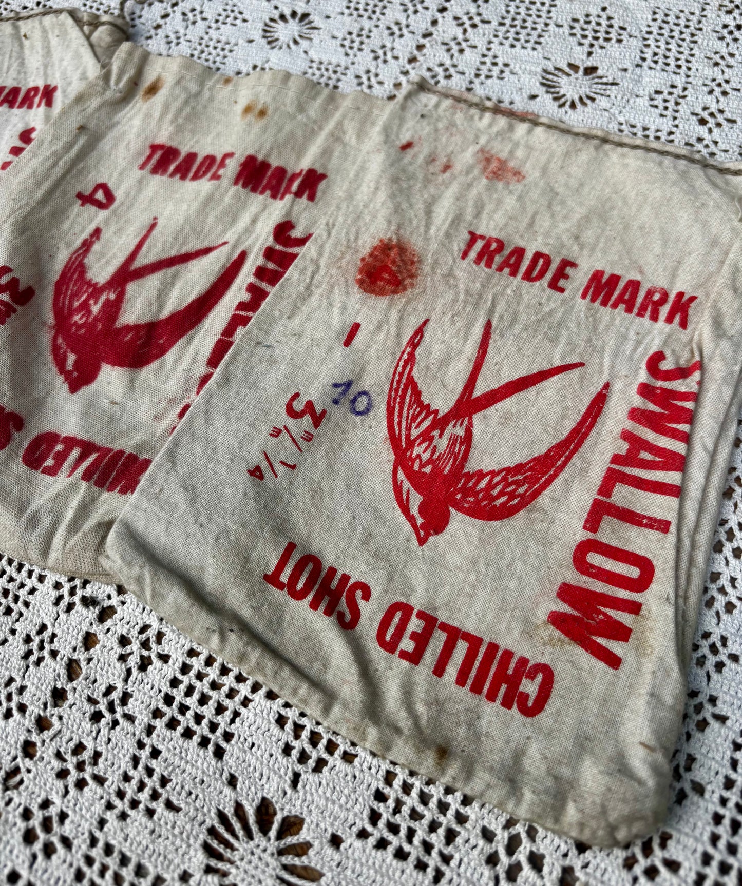 Petits sacs en toile de jute