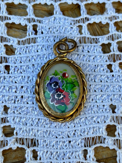 Pendentif vintage ancien en émail fleurs 