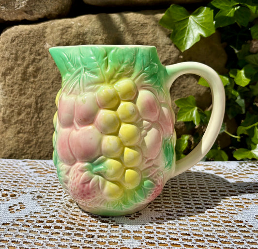 Pichet barbotine fruits coloré vintage 