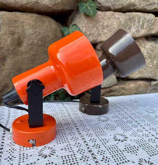 Paire de spots vintage années 1970 seventies orange et marron métal 