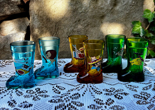 Verres liqueur bottes vintage 