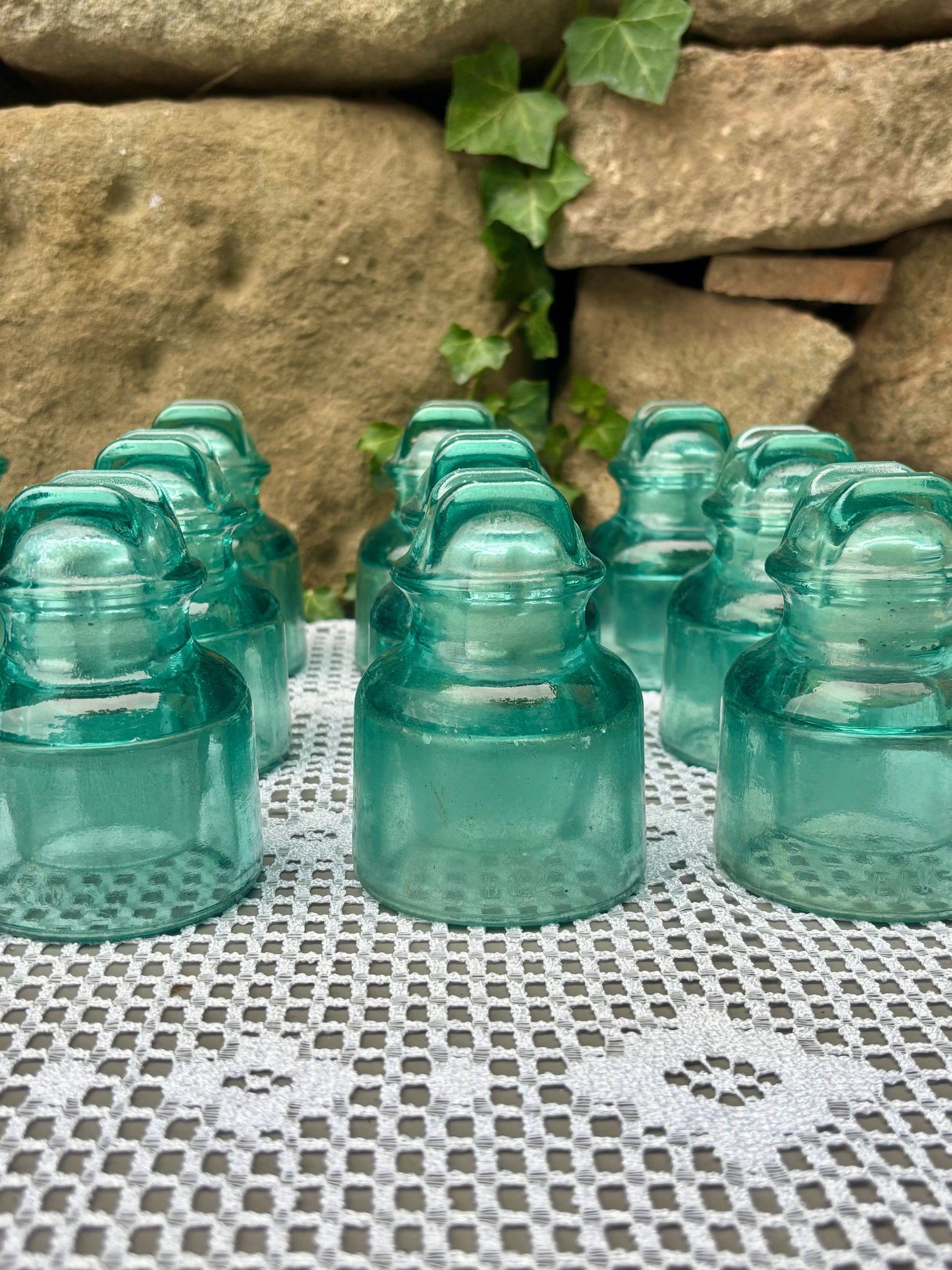 isolateurs verre épais bleus vintage edf 