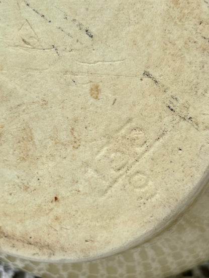 pichet emaille blanc creme 1950